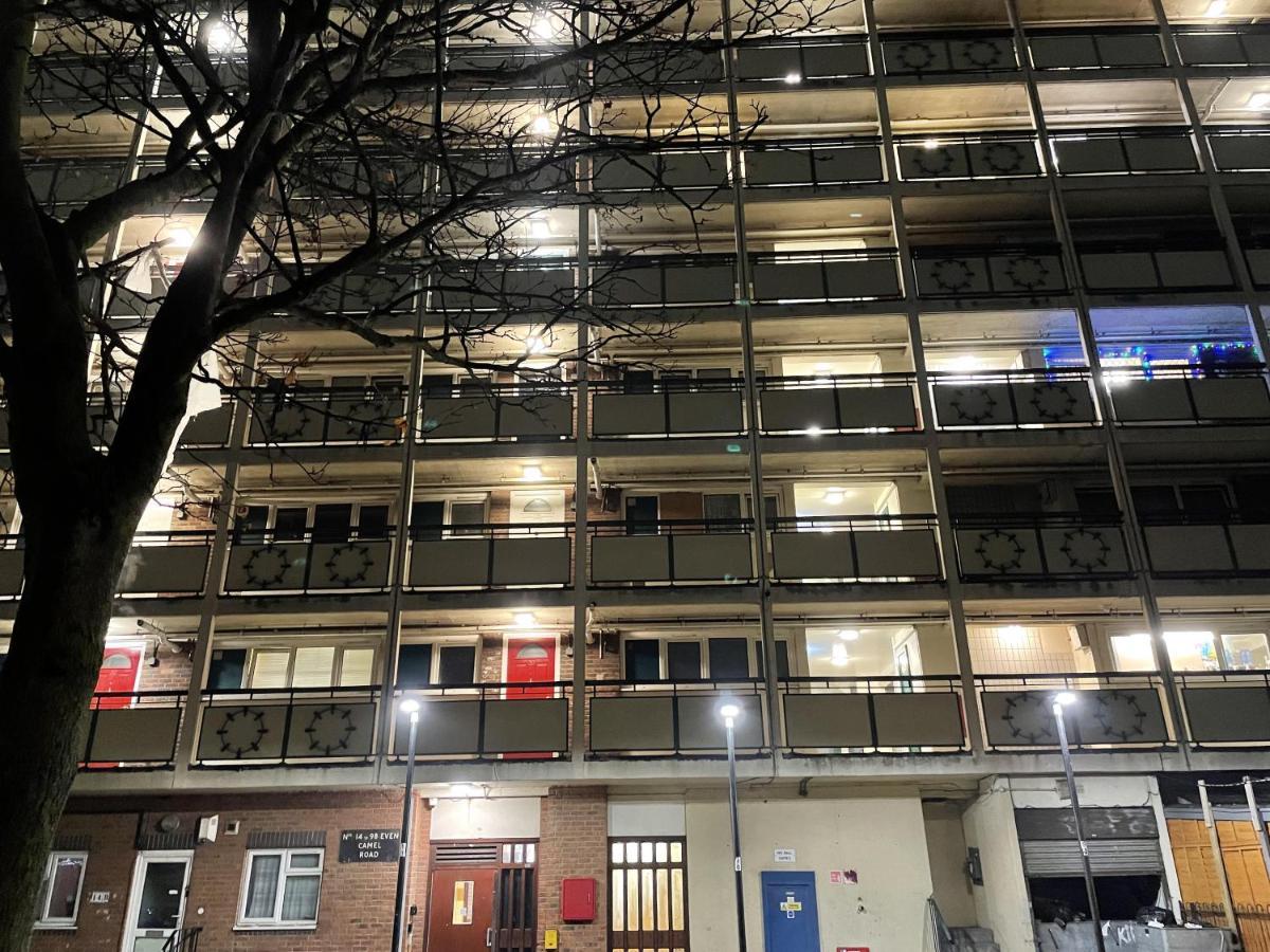 Walk To Lcy Airport Excel Dlr 1br Flat